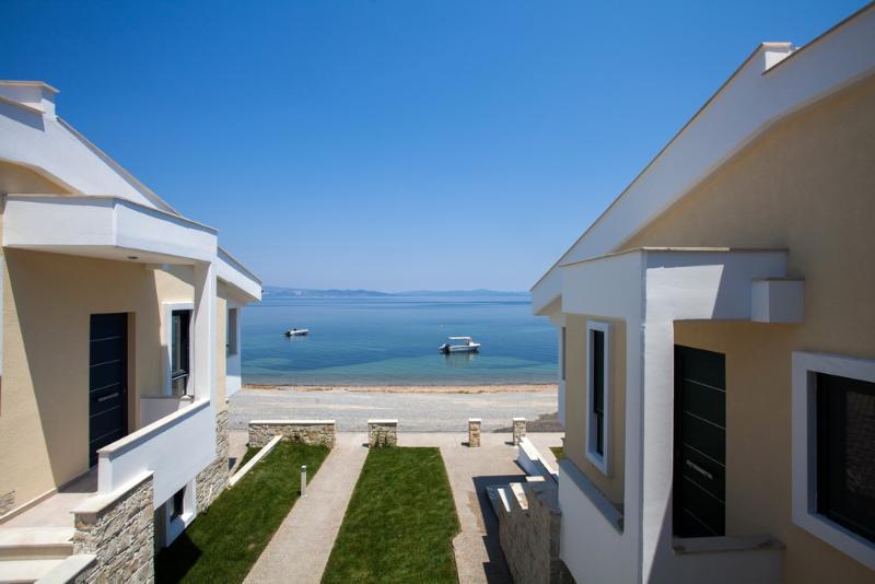 Elpiniki Luxury Apartments Nea Poteidaia Luaran gambar