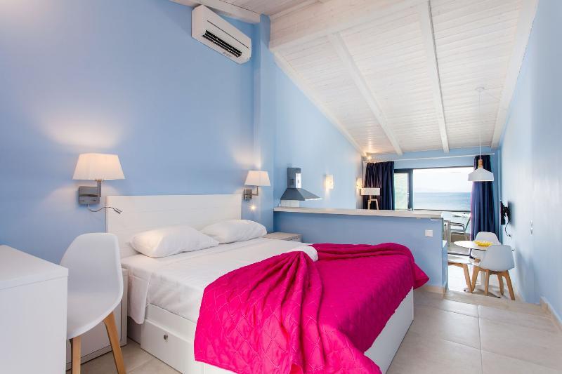 Elpiniki Luxury Apartments Nea Poteidaia Luaran gambar